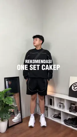 Oneset cakep yang harus lu punya si #oneset #crewneck #outfits #rekomendasioutfit 