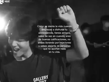 #taehyung : Salgo solo con mi mamá pero no me importa, es mi best friend.  #cuentaparaidentificarse #saquenmedelflop #traumados 