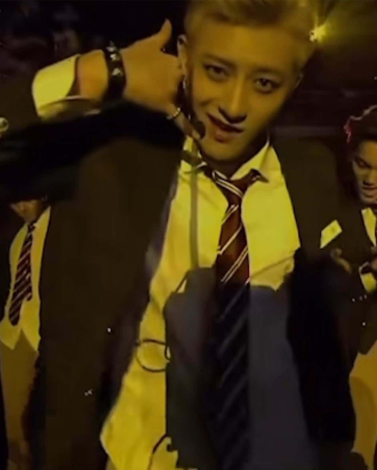 EXO-《Growl》#EXO #growl 