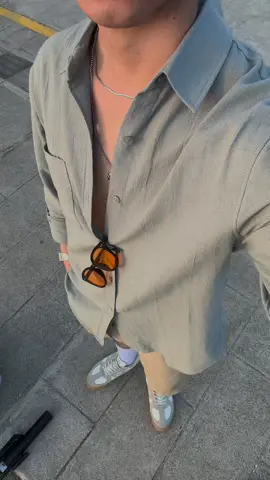 Best Linen Shirt i have #rekomendasioutfit #kemejapria #kemejalinen #kemejapantai  #creatorsearchinsight #creatorsearchinsights #BauduccoLover 