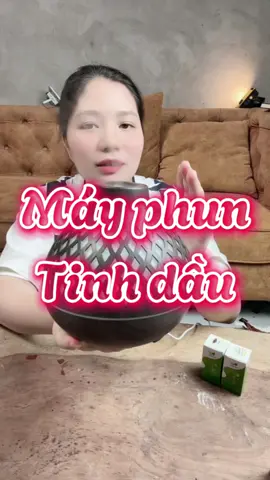 Máy phun sương xông tinh dầu ZhuZhu – cứu tinh của mẹ bỉm! Công nghệ siêu âm cho sương mịn, lọc không khí, giúp bé ngủ ngon hơn. Tặng 20ml tinh dầu nguyên chất – mở hộp là dùng ngay. Dung tích lớn, an toàn với chế độ hẹn giờ và tự ngắt. Thiết kế sang xịn, phù hợp phòng ngủ, phòng khách, diện tích tới 50m². Máy khuếch tán tinh dầu ZhuZhu giúp mẹ thư giãn, nhà thơm mát, bé ngủ sâu, bố cũng thích mê! #mayphunhuong #mayxongtinhdau #mayphuntinhdau #mayphuntinhdautudong #xuhuong 