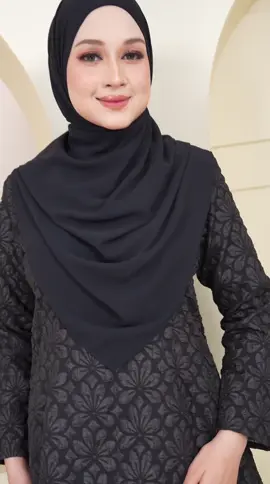 Untuk Yang nak nampak Slim Melim, black warna yang paling sesuai uollsss.. 😍Grab Now🛍️Click▶️BUSANASITIHAWA#kurungriaumalaysia #plussize #kurungcantik #busanamuslimah #fyptiktok 