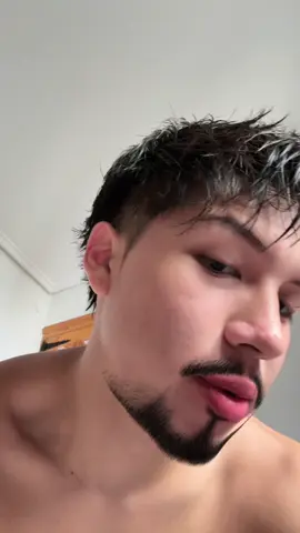 Desaparecido por vacaciones pero ya #navia #streamer #creador #fyp #españa #kick 