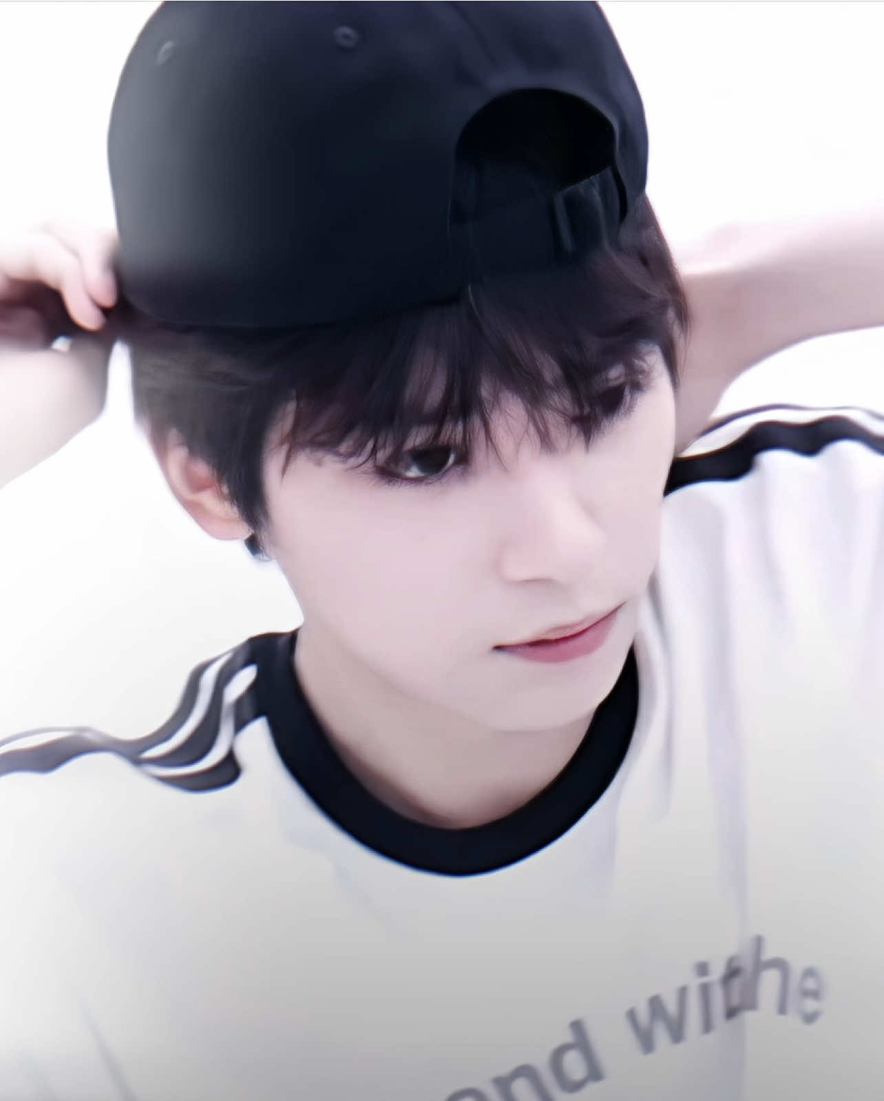 #ZIYU — My man is sooo pretty (IMO: his side profile looks like Sunoo from Enhypen) — #revengedlove #wusuowei #edit #bl #foryou #fyp