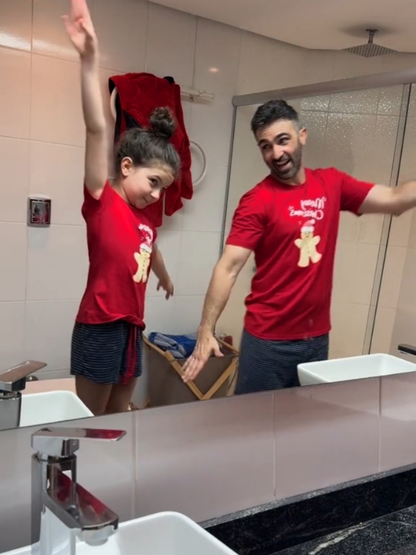 جمال الأب وبنته🥺🤏🏻❤ #plore_أكسبلورkas #تخيل_طفله_صغيره_أبوها_يلعب_معاها   #rnontiktok #تصميم_فيديوهات🎶🎧🎬 #حالات_واتس #xuhuongtiktk #Outfit #keşhkopfet #شعب_الصيني_ماله_حل #تعلم_على_تيك_توك #diacsignki #lenotiktok #plore_أكسبلورkashmirir #تخيل_طفله_صغيره_أبوها_يلعب_معاها 