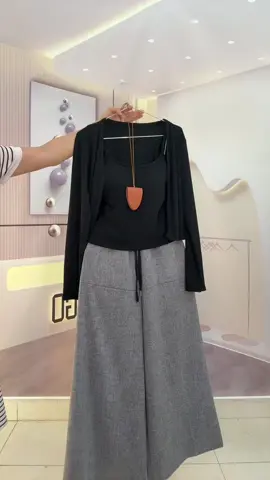 #thoitrangnu #fyp #outfit #baoyen #moingaymotoutfit #phoidotrend #xuhuongtiktok #xuhuong #viral #viralvideo #viral #myoutfit #tiktokviral #setboxinh #phoido #thinhhanh 