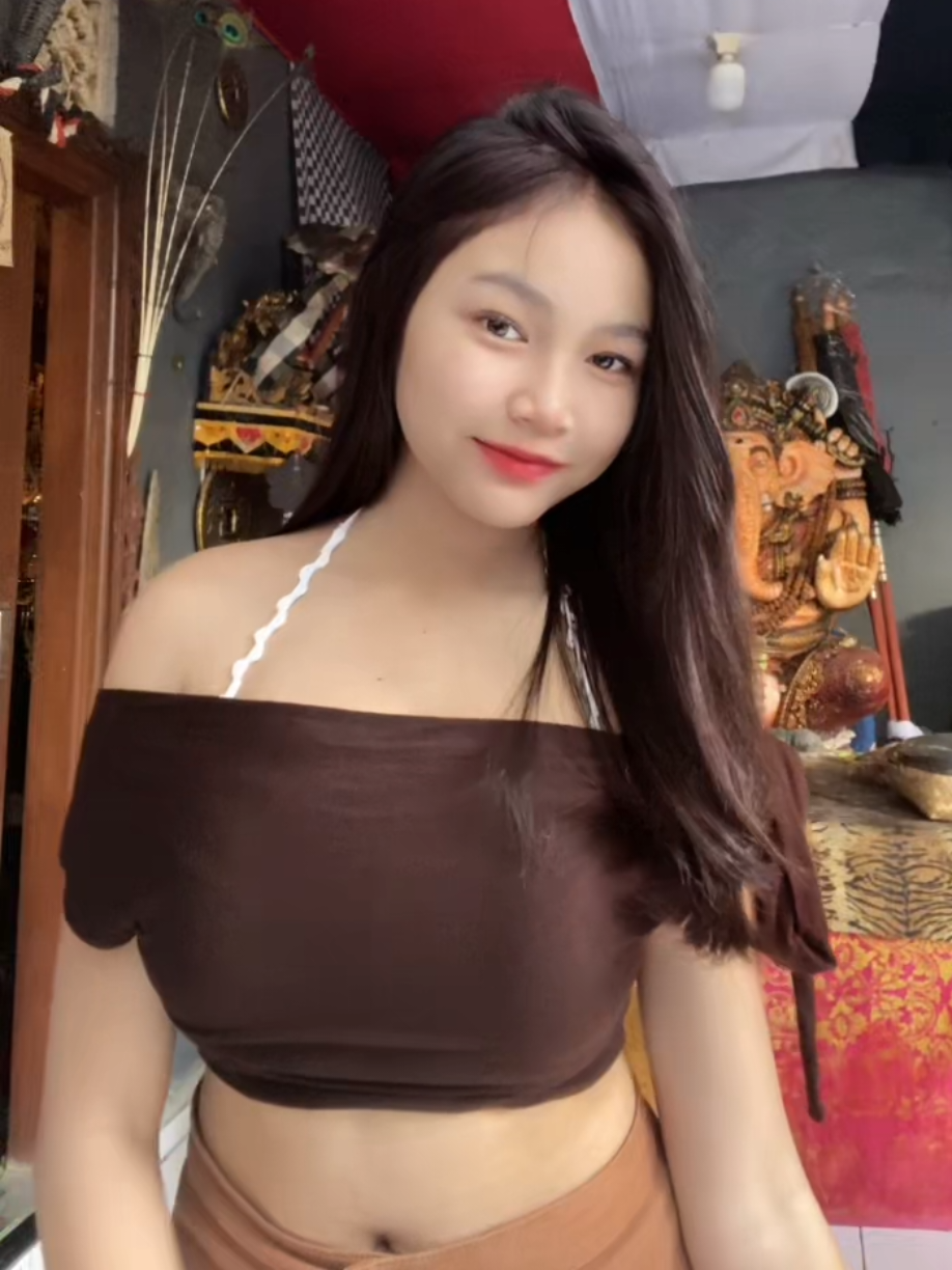 tiktok : pricllia._ #galerigadisbali #indonesia #fashion #gadisbali #model #fyp #dres 