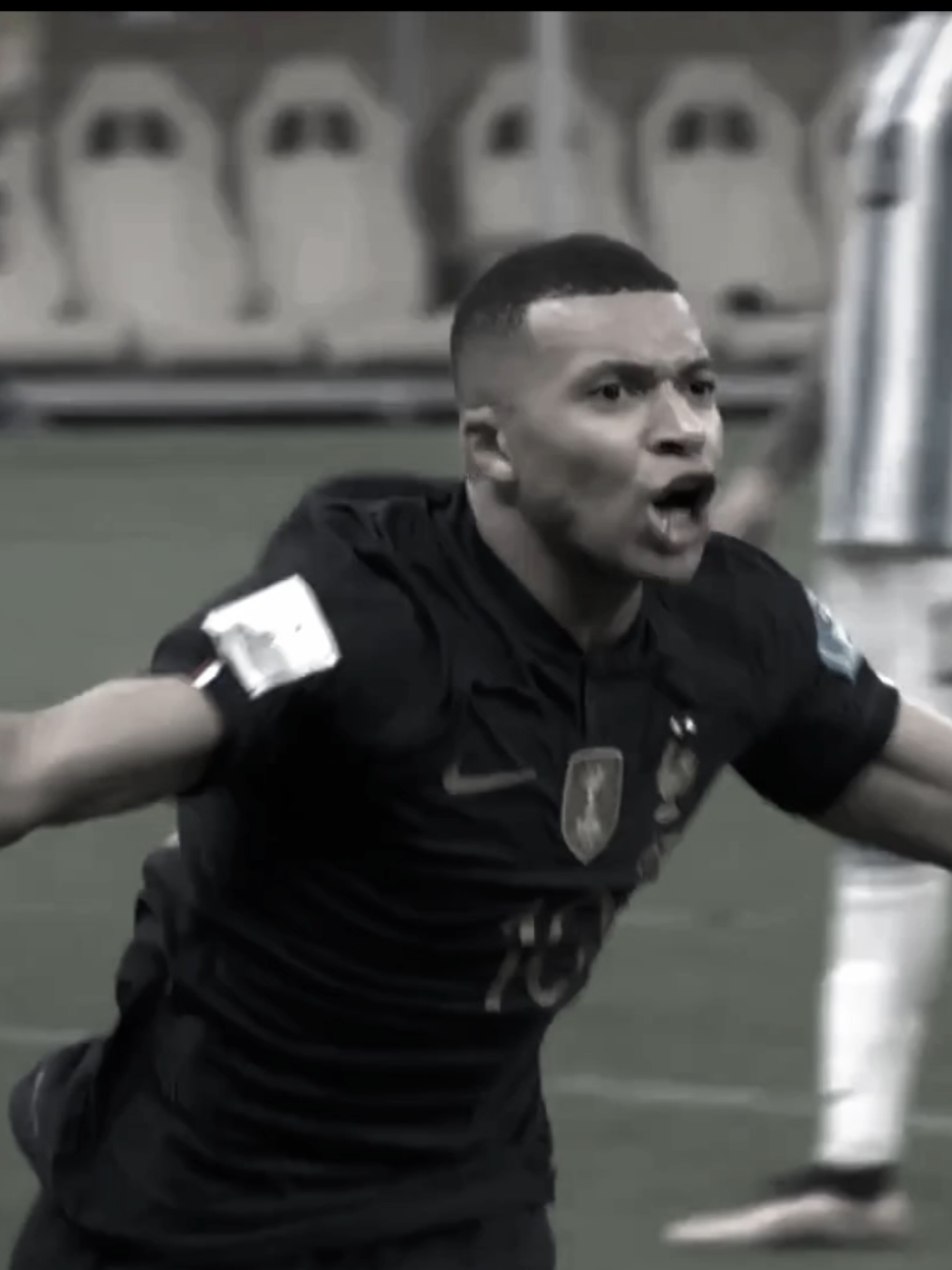 المقاتل الوحيد كليان.!🇦🇷💔💔#كليان_مبابي🇨🇵 #ريال_مدريد🇪🇦💪 #Kalyan #تيم_مصممين_الذهبيه🔥💎 #madrid #real #arieling 