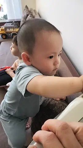 Ngày cuối tuần Em 🍕 về chơi, Anh 🥔 iu biết nhường em lắm. Hai em chào và chúc cả nhà buổi chiều vui vẻ! ạh! ♥️♥️