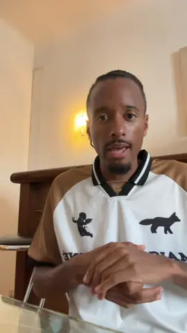 Soyez vigilant quand vous réservez un BILLET D’AVION #storytime #boss #abeillefrançaise 