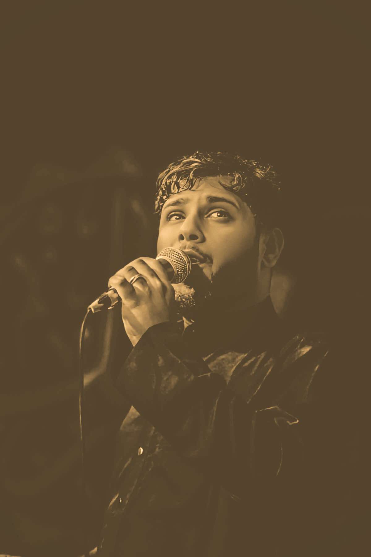 احنه اقرب منهن بهواي💔.. #سيد_فاقد_الموسوي 