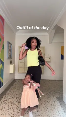 Outfit of the dayyy ! Hairstyle by @Izya.Hairstyle 💇🏽‍♀️ Top: HetM  Pantalon : Zara  Tongue  Sac : SHEIN  ❤️