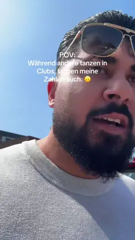 Ich folge nicht der Masse. 😉 #tradingvideo #fyp #foryou #viral #fypシ゚viral🖤tiktok #mercedes #passiveincome #money #moneymindset #freedom #forex #cryptocurrency 