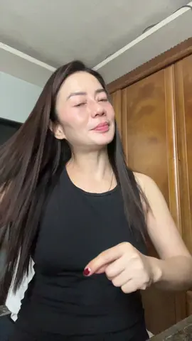 #botoxmoroccanoilmultivitaminhairsirum #fyp #ordernow  subra lambot ng hair ko subra bango and super bagsak we can use daily oil and serum na wlang lagkit sa buhok try now