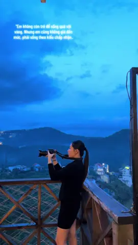 Cầm máy ngược chả hay luôn :))