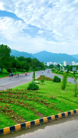 Redzone area🩷🫶🏻🇵🇰#wheretovisit #parkviewcity #islamabadstreet #islamabadphotography #islamabadian #islamabadweather #islamabadstyle #islamabadvibes #islamabaddiaries #exploreislamabad #islamabadlife #islamabadpakistan #islamabadfood #islamabadcity #islamabadcitybeauty🌸❤ #islamabadculture #viewsproblem #weather #islamabadtravel 