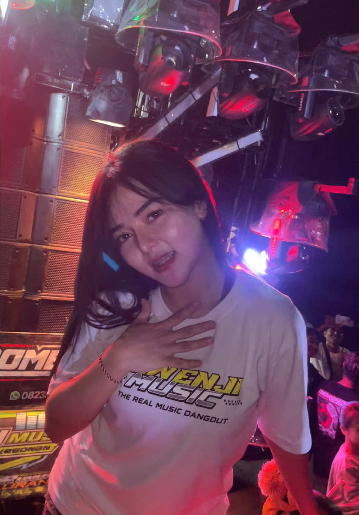Cek sound bareng dj maretth pasti asixx 🤙🏻🥵🥰 @VA.MUSIC  #djmaretth #ladypandalungan #djmaretabuaya 
