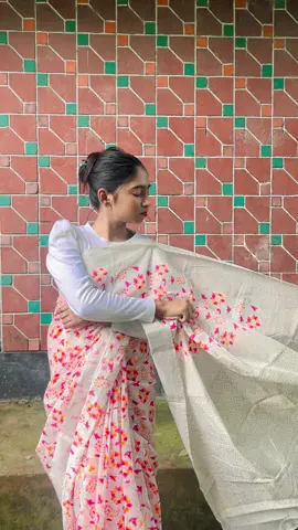 saree from @Alisha ,clothing stor 