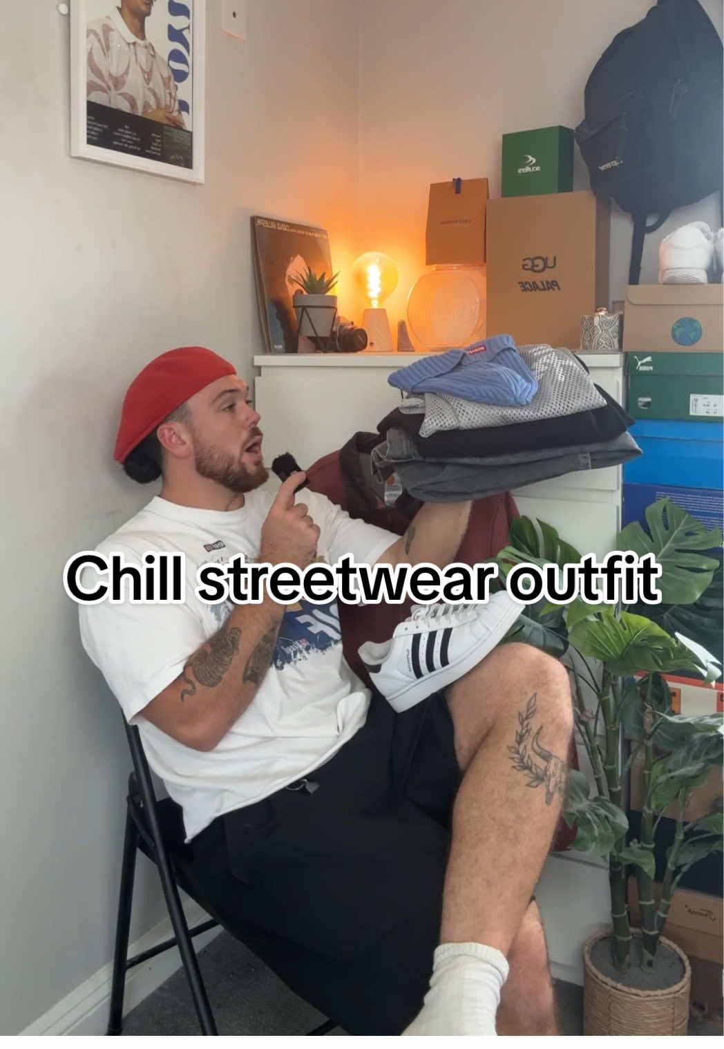 Chill streetwear outfit #streetwear #outfitinspo #streetwearfashion #styletips 