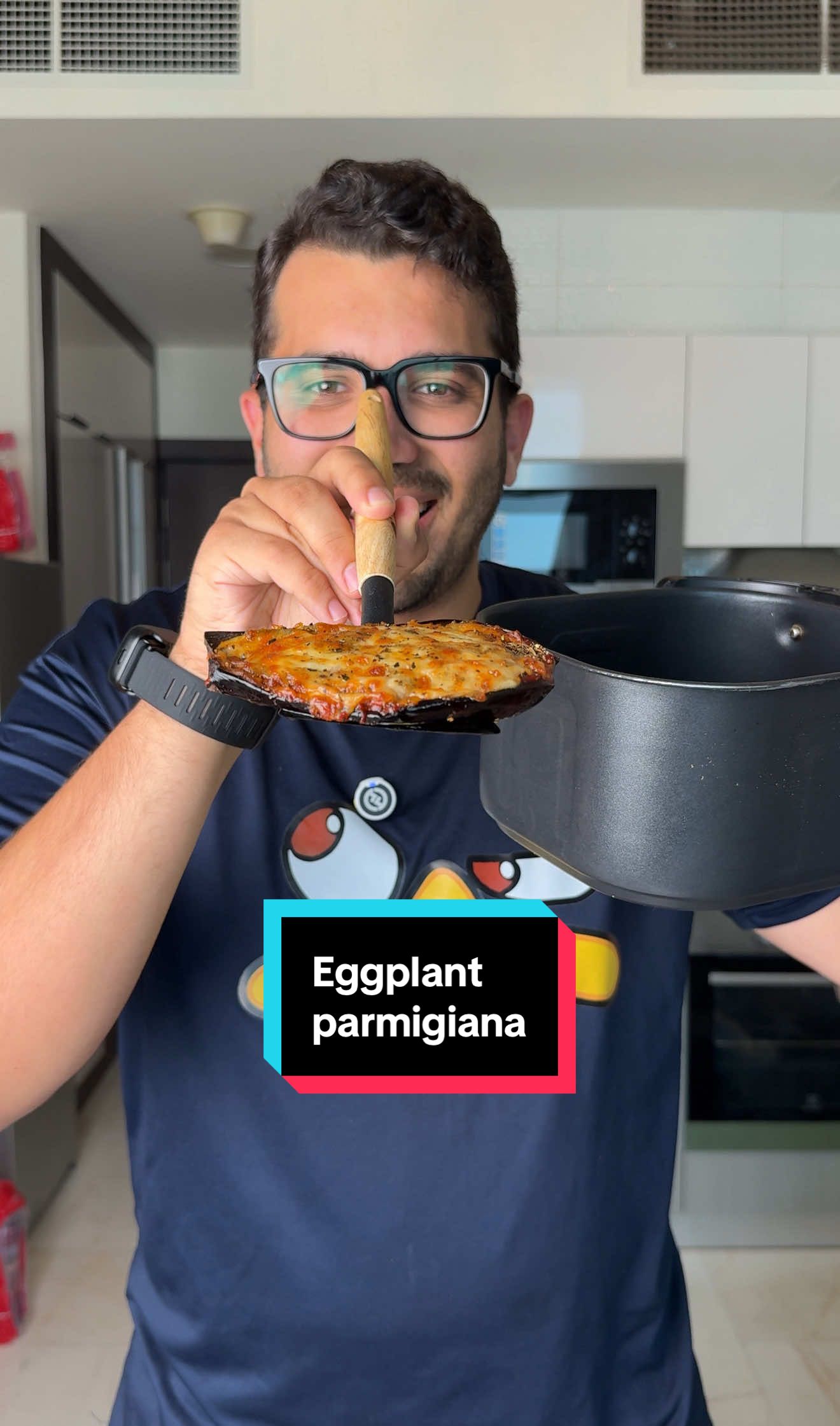طريقة باذنجان في الاير فراير رهيبة !  Air fryer Parmigiana 🇮🇹  #tiktokcookbook #cookwithme #airfryerrecipes 
