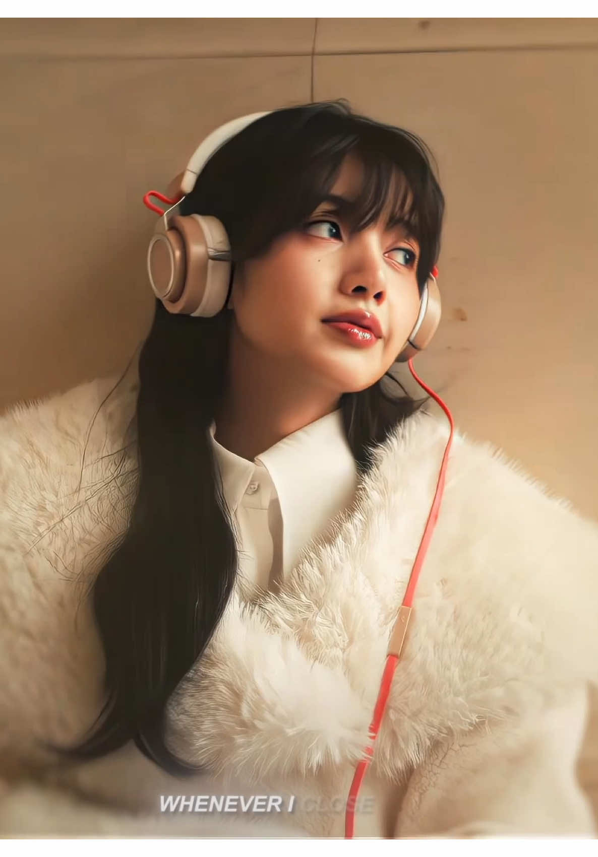 I wonder what happened in 2019.. #blackpink #lisa #kpop 