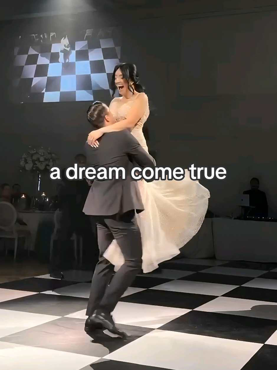 First dance goals! When your lift looks this smooth, you know it’s true love. 💍✨ #WeddingDance #TorontoBride #DanceChallenge #FirstDance #AccessBallroom #firstdance #dreamcomestrue 