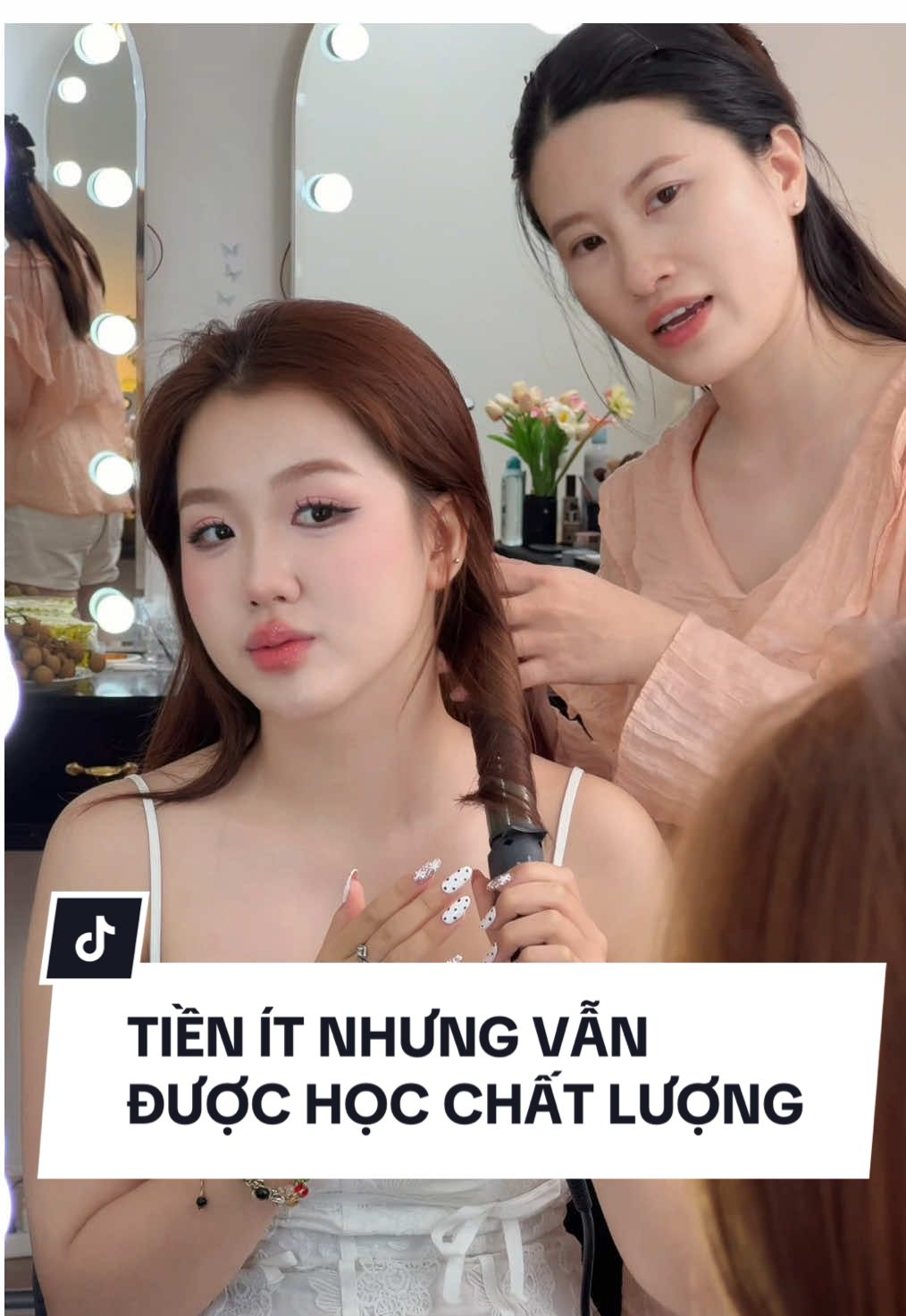 Ở đâu không có, ở Trang có . Khoá học cá nhân chưa bao giờ hot hơn vậy ? Đến với Trang ngay nha 😍 #trangbelmakeup #makeupcanhan #lamdep #beauty #hot #LearnOnTikTok #trending 