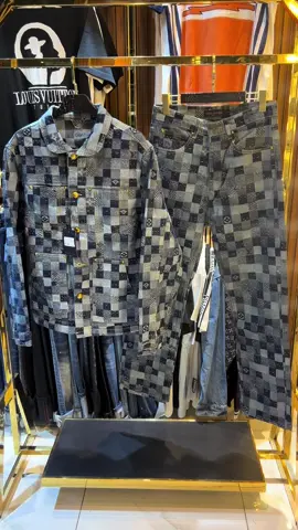 Set LV 🇫🇷 de Lujo 💎 Más info al WhatsApp📲961375330 #LIVEIncentiveProgram #LIVEStory #PaidPartnership #luxury #exclusive #sneakers #fyp 