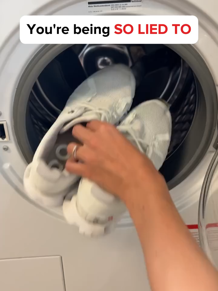 No More Mess—Let the Washing Bag Do the Work! #EffortlessCleaning #washingbag #musthave #tiktoktrend #SneakerCare