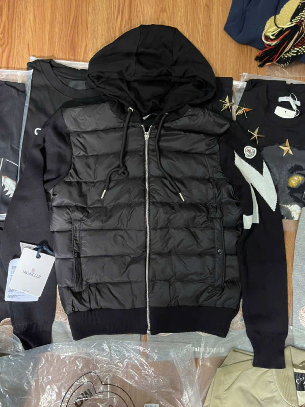 Đơn giản mà cháyy🔥🔥#moncler #dohieu #orderhangqc 