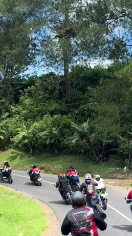 Wleee 🙌🇳🇱#cowoknyalse🤙 #byangkerokjalanan #moonrakerindonesia🇳🇱👐 #moonrakercikajang👐 #spedmaniac🇳🇱🇳🇱👐👐 