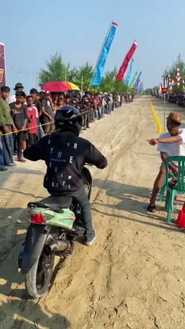 #pantaimutiarabaru#mio155cc #miosanmori200cc #fypppppppppppppppppppppppppppop