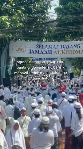 Nggadahi raos Qona'ah niku nggih penting✨😇 #hafmetesehsemarang  #4u  #alkhidmah  #jamaahalkhidmah  #ukhsaficoplercommunity  #ukhsaficoplercommunity❤️💛💚  #semarang  #quotestory  #quotesislam  #fyppppppppppppppppppppppp 
