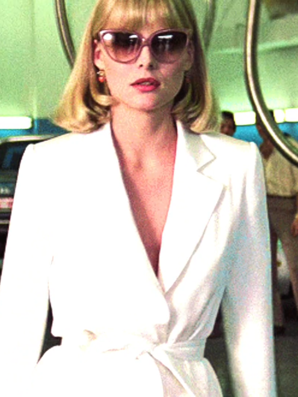 . . #80s #80svibes #scarface #miamibeach #alpacino #michellepfeiffer #stevenbauer 