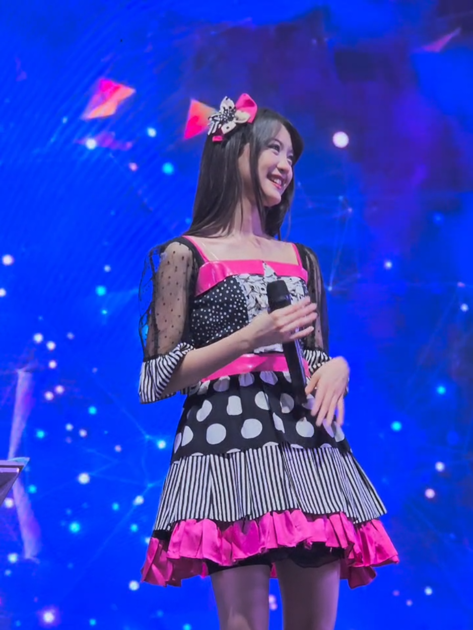 terimakasih untuk harini @Greesella Adhalia 🤗 selalu menyenangkan bertemu kamu ##thesoundproject2025  #GreeThings #greeseljkt48 #jkt48 #fyp #greesellaadhalia #fancamgreesel 