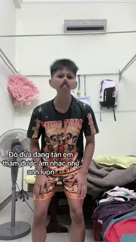 Mới mua đc bộ quần áo mới nên phải khoe chứ #xuhuong #tungtungtungsahur #fyp #foryou 