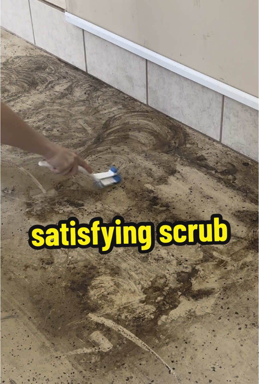 Scrubbing a very dirty garage floor.  #deepclean #asmrclean #satisfyingvideo 