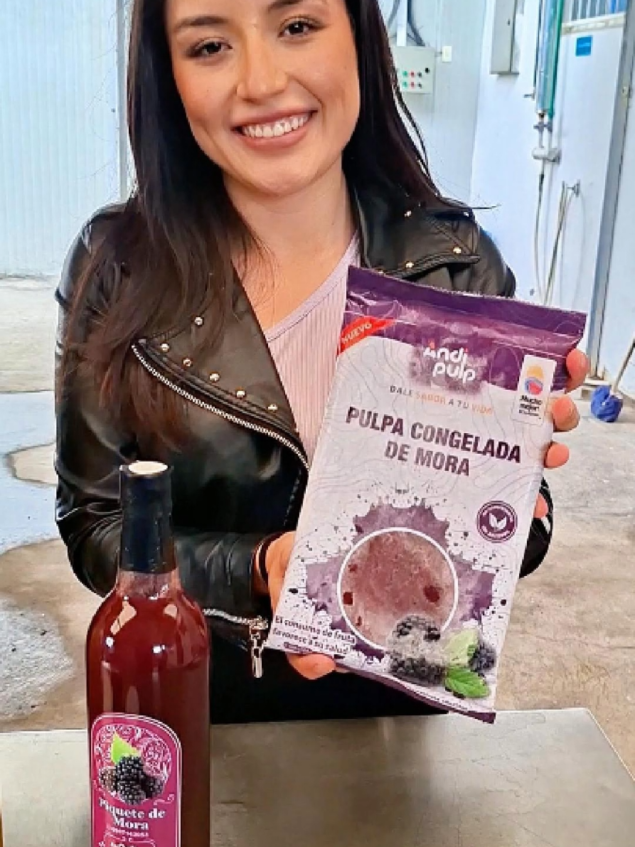 Tienen que probar las #pulpas #mermeladas y el #piquete de ANDIPULP 🥰 Para adquirirlos o si quieres ser distribuidor puedes contactarte al: 📲📲0987143053-0999298780📲📲 #Salcedo #Ecuador (mira los capítulos completos en YT HechoEnSalcedo)