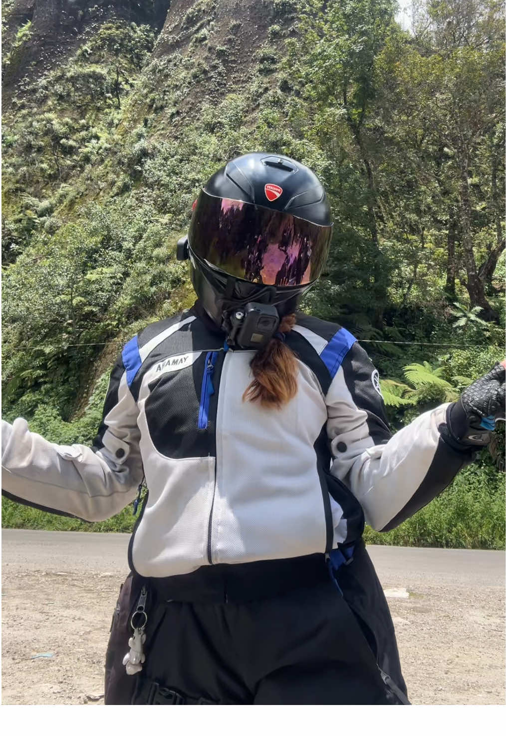 ig:adriana_condelle #motorcycle #biker #moto #fz25 #yamaha #yamaha #parati #fyp #girlbicker🏍 #fz250 