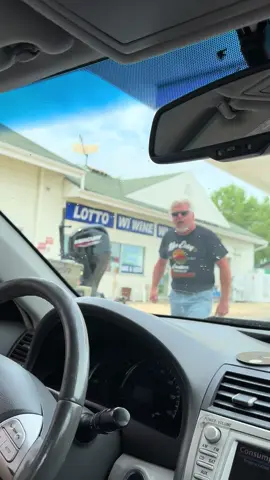 Anyone know this man? All this just because we stopped for gas and then went inside for five minutes to grab some water. When we came back, this man started shouting at us for staying at the pump. At first, we ignored him, but as he kept yelling, we said, “Okay, sir, we’re leaving.” Apparently, that wasn’t enough—he started walking over to us, and… well, this was the result. ✨ Stay safe out here guys 🫠