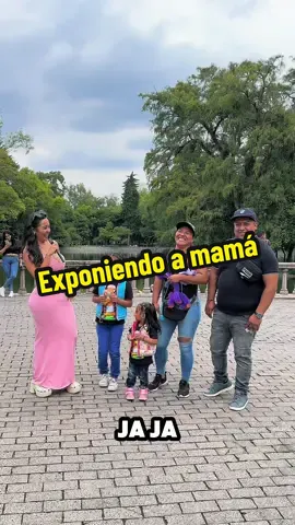La mamá y su colección de juguetes 🫢🤣 #viralvideos #funny #chisme 