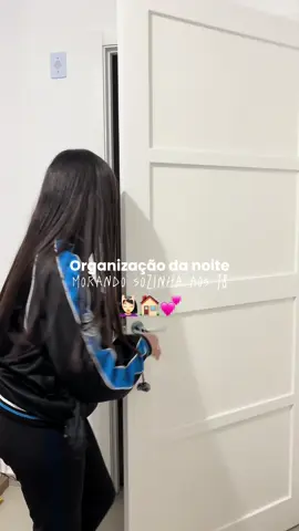 Organização da noite morando sozinha aos 18 ❤️