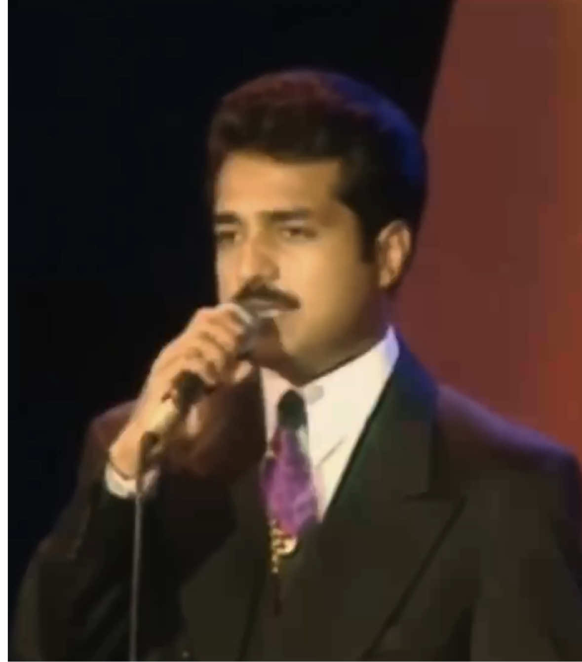 علميهم يالحبيبه اه يا اغلى حبيبه #fffffffffffyyyyyyyyyyypppppppppppp #راشد_الماجد #راشد #يسالوني #يسالوني_ليه_احبك_حب_ماحبه_بشر #رهيب 