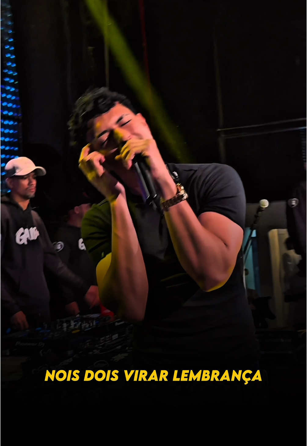Não vou deixar nós dois virar lembrança 😕