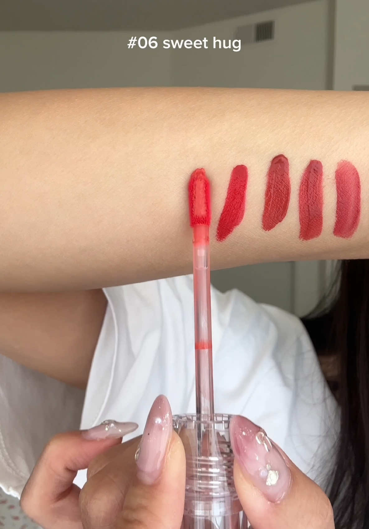 swatching ALL of @liphip.co.kr ‘s long lasting matte velvet tints 🤭❤️ #kbeauty #makeup #lipcombo 