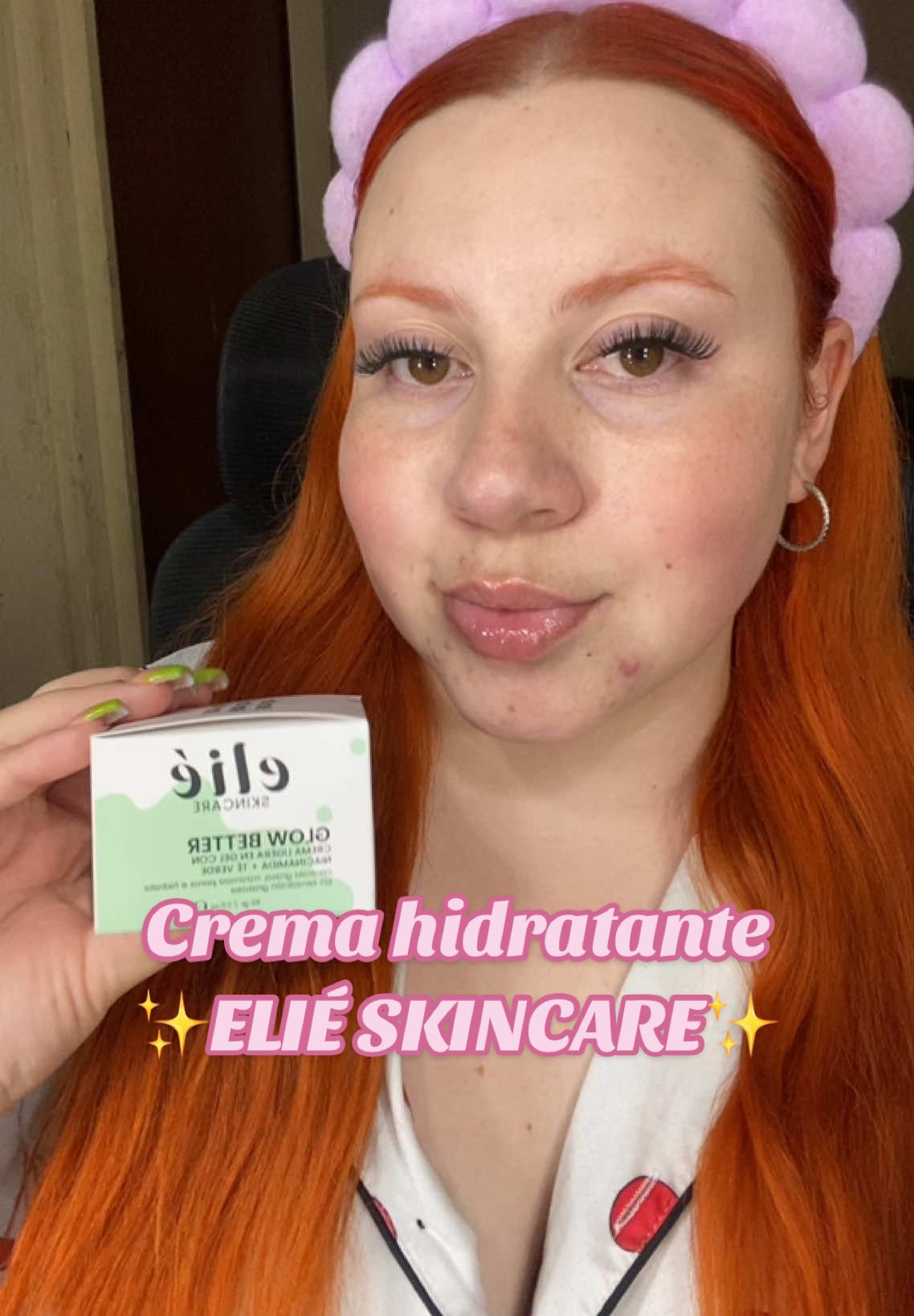 Me esta encantando esta marca de skin care, deja la piel preciosa😍 @Elié Skincare #foryoupage #creadoradecontenido #beautyhacks #parati #probandoproductos #reseñadeproductos #recomendaciones #beautytips #tiktokshop #pielbonita #skincare #skincaretips #elieskincare #cremahidratante #cremahidratantefacial #hidratantefacial #niacinamide 