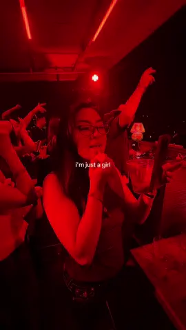 soho warehouse last night was insane 