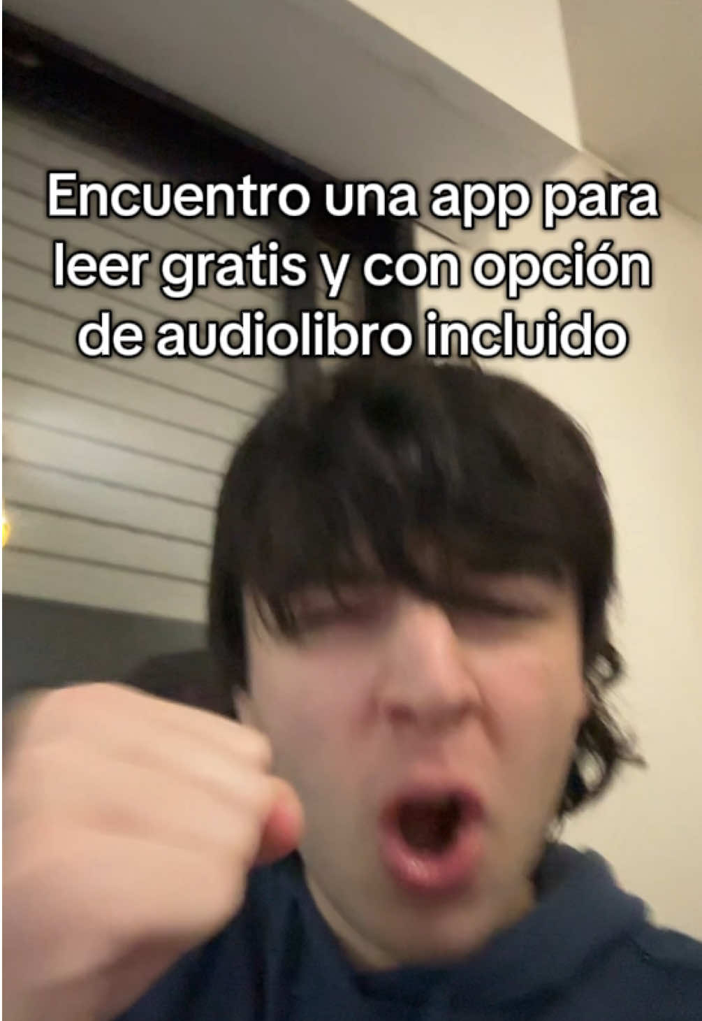 La app es SoBrief y te recomienda libros según tus gustos!! #leer #libros #BookTok #books #habitosatomicos #booktoker #fyp #motivacion #read #lectura #libro #greenscreen #amor #estoicismo #gratis  #resumen #audiolibro #BookTok