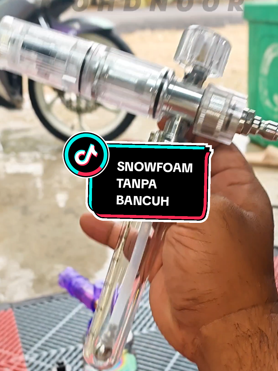 Kalau tak reti nak bancuh sabun snowfoam, guna botol snowfoam ni auto selesai masalah #snowfoam #waterjet #waterpressure #carwash #cucikereta 