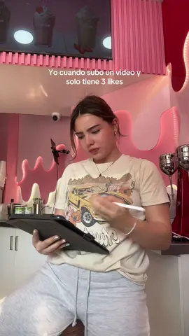 Cómo le hago entender a la gente que son las nieves de yogurt más ricas que van a probar 💖🤭  #heladosuave #comedia #emprendimiento #deliwow #heladodeyogurt 